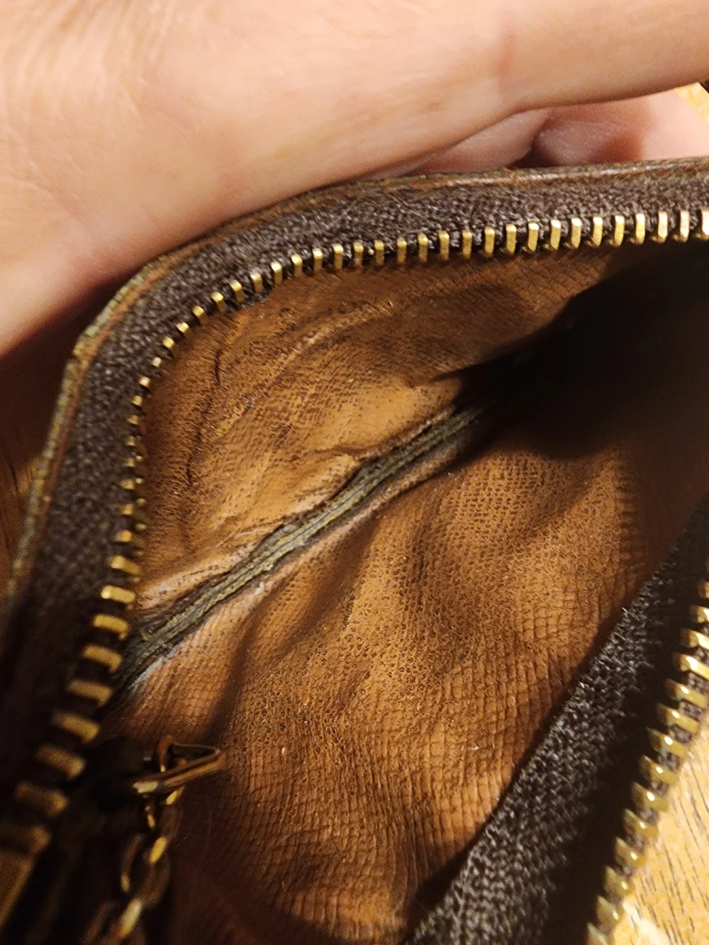 Louis Vuitton Monogram Key Pouch (Pochette Clés), classic brown monogram
